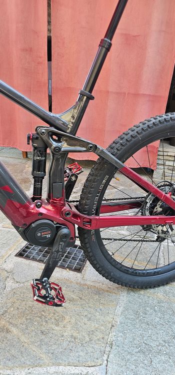 Used Trek Rail 7 2022 2022 Mountainbike, Red, 29 — image 2 of 3