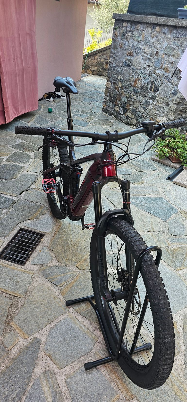 Used Trek Rail 7 2022 2022 Mountainbike, Red, 29 — image 3 of 3