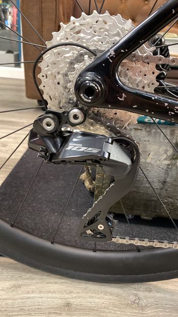 Used Evolve Custom Shimano 105 Di2 2026 Road & Gravel, Black — image 7 of 9