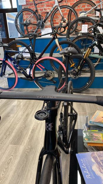 Used Evolve Custom Shimano 105 Di2 2026 Road & Gravel, Black — image 8 of 9
