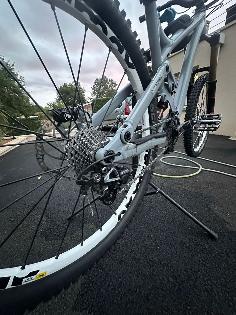 Gebrauchtes Commencal Meta sx2 slopduro enduslop 2013 Mountainbike, Hellgrau — Bild 3 von 12