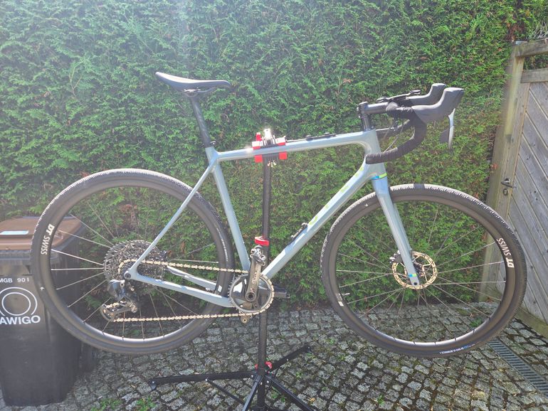 Open WI.DE. Force/Eagle AXS 2022 2022 Road & Gravel usato, Grigio chiaro — immagine 7 di 10