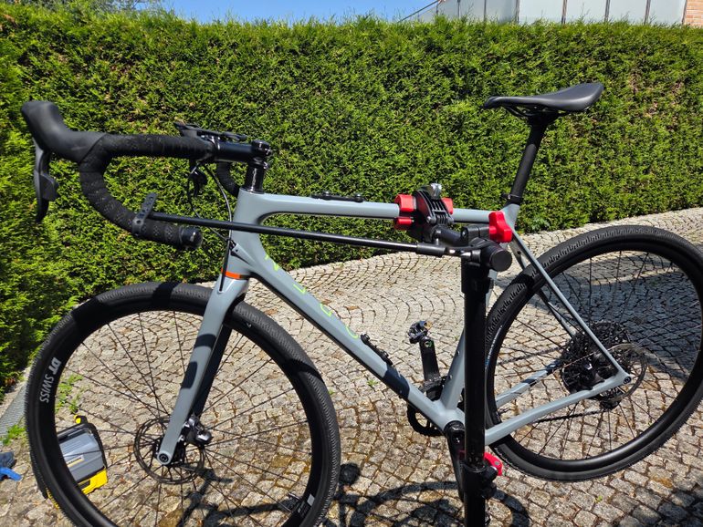 Open WI.DE. Force/Eagle AXS 2022 2022 Road & Gravel usato, Grigio chiaro — immagine 5 di 10
