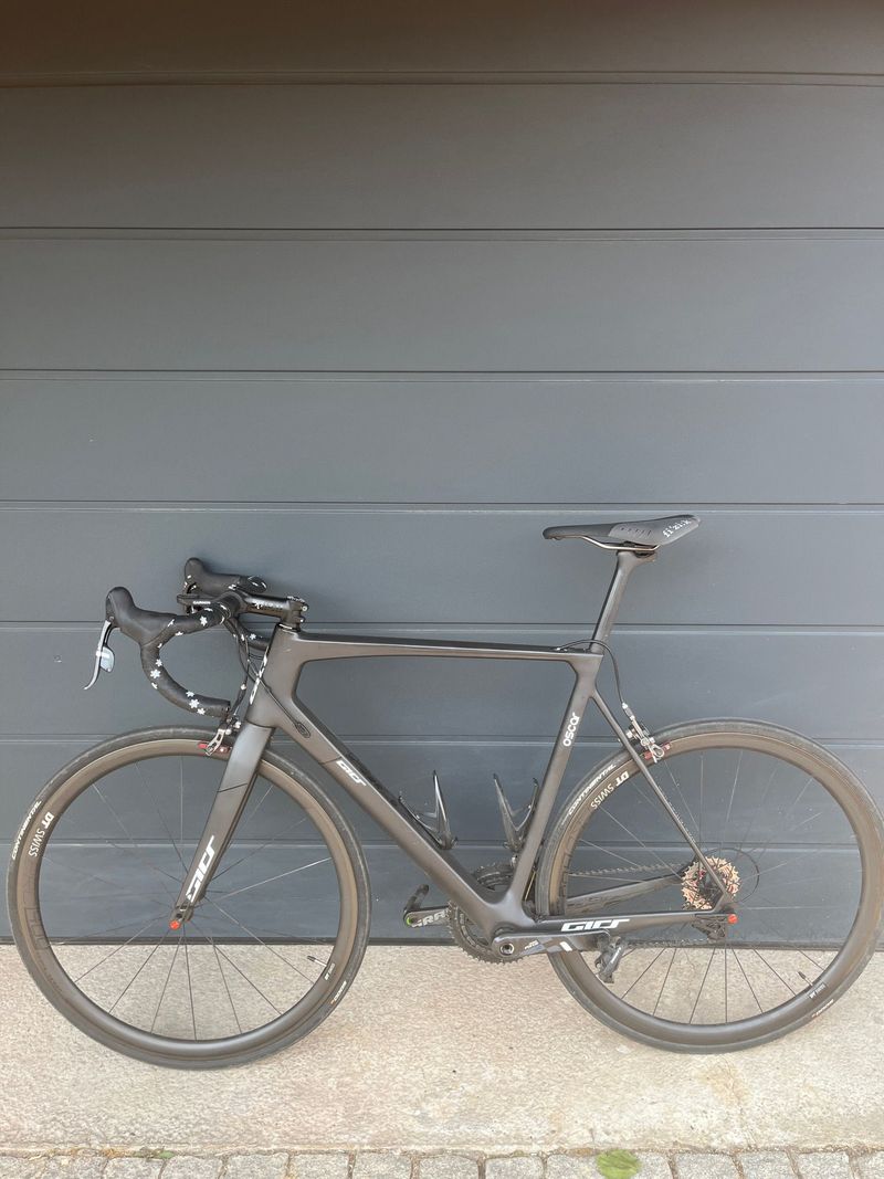 Used GIRS Custom SRAM Force 2017 2017 Road & Gravel
