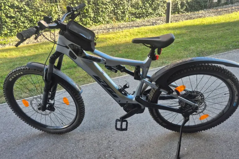 KTM MACINA KAPOHO PRO 2022 2022 Mountainbike de segunda mano, Azul — imagen 1 de 11