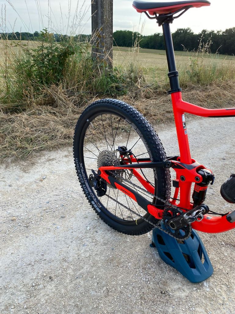 Giant Anthem SX 2 2017 2017 Mountainbike usato, Rosso — immagine 5 di 6