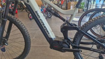 Używany Lee Cougan E-QUEST Race 2025 2025 Mountainbike — zdjęcie 12 z 13