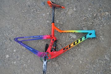 Używany Scott Spark RC 900 Team 2019 Frameset 2019 Mountainbike — zdjęcie 3 z 6