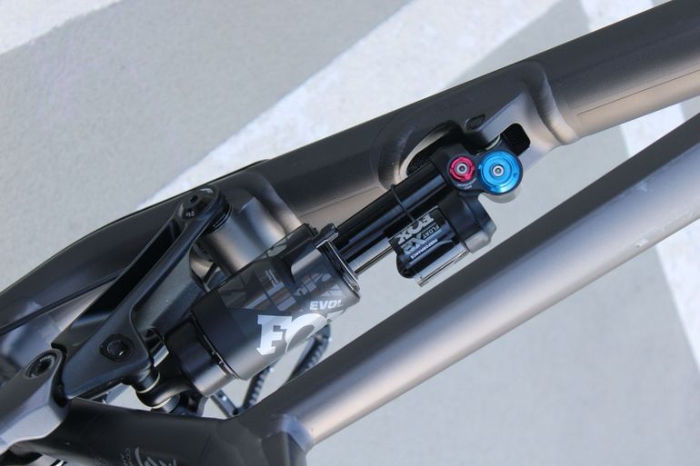 Used Commencal FRS SRAM GX DH 2024 Mountainbike, Black — image 10 of 23