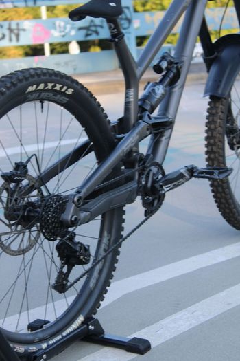 Used Commencal FRS SRAM GX DH 2024 Mountainbike, Black — image 6 of 23