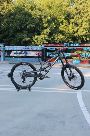 Used Commencal FRS SRAM GX DH 2024 Mountainbike, Black — image 15 of 23