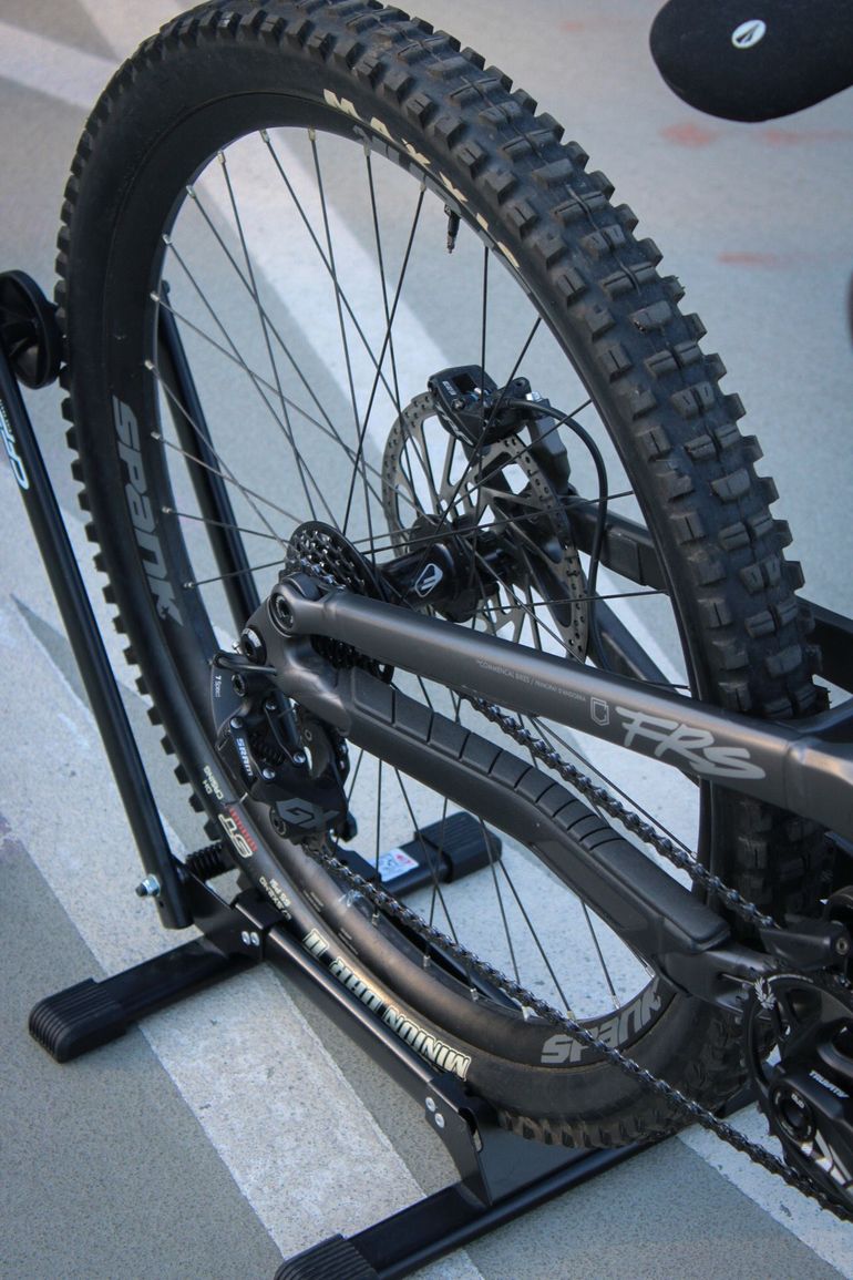 Used Commencal FRS SRAM GX DH 2024 Mountainbike, Black — image 20 of 23