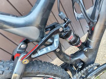 Felt Edict FRD 2015 2015 Mountainbike d'occasion — image 9 sur 15