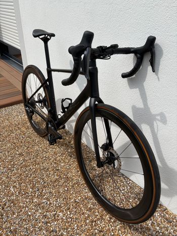 CUBE ATTAIN C:62, SLT 2026 2026 Road & Gravel usato, Nero — immagine 2 di 10