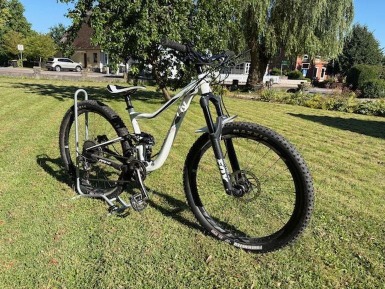 Used Liv Pique 2 2018 2018 Mountainbike, White — image 5 of 12
