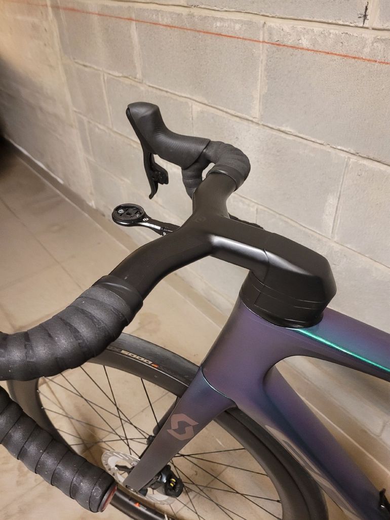Použité Scott Foil 10 2021 2021 Road & Gravel — obrázek 5 z 7