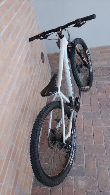 Used Scott Contessa Scale 710 2017 2017 Mountainbike, White, 27.5, 29 — image 7 of 8