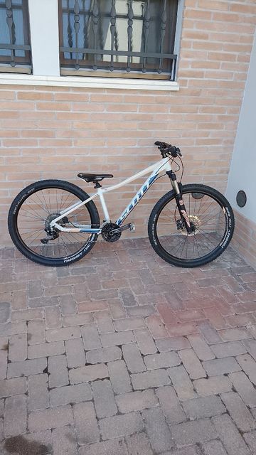 Used Scott Contessa Scale 710 2017 2017 MTB