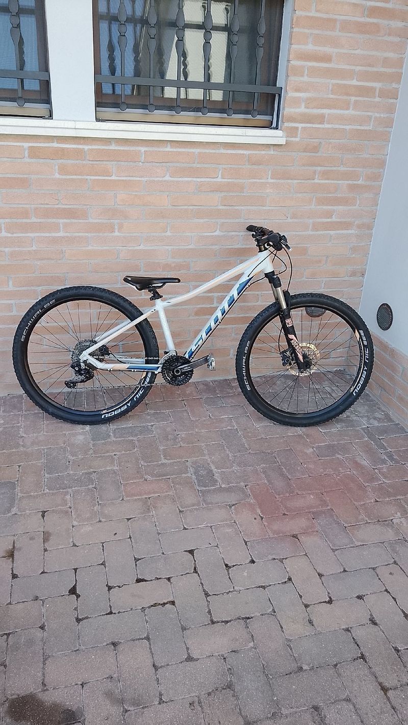 Used Scott Contessa Scale 710 2017 2017 MTB