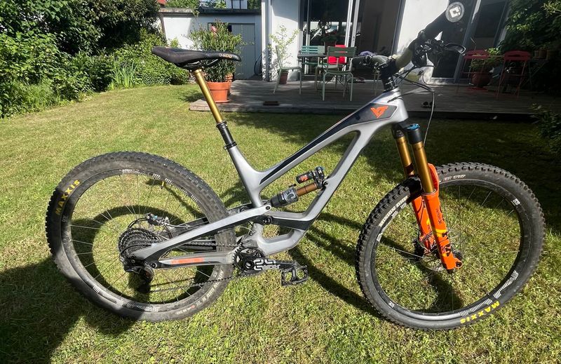 Used YT Industries Capra 29 CF Pro Race 2018 2018 MTB