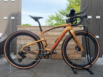 Použité Pinarello GREVIL F5 SRAM RIVAL XPLR AXS 2026 2026 Road & Gravel