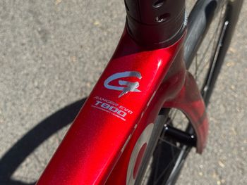 Used Gusto Custom Shimano 105 Di2 2025 Road & Gravel, Red — image 13 of 21