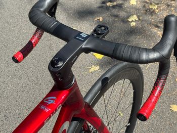 Used Gusto Custom Shimano 105 Di2 2025 Road & Gravel, Red — image 10 of 21