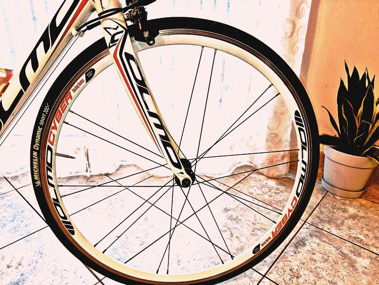 Used Olmo Custom Campagnolo Xenon 2018 Road & Gravel, White — image 5 of 11