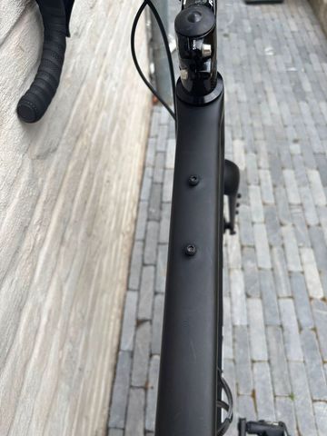Used Carbonda Custom Shimano 105 2023 Road & Gravel, Black — image 9 of 9