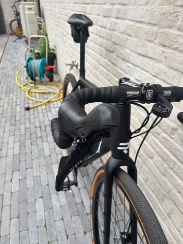 Used Carbonda Custom Shimano 105 2023 Road & Gravel, Black — image 5 of 9