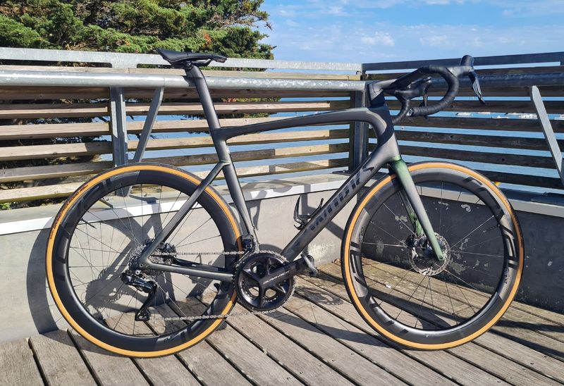 Tweedehands Specialized Tarmac Shimano Dura Ace Di2 2021 Road & Gravel