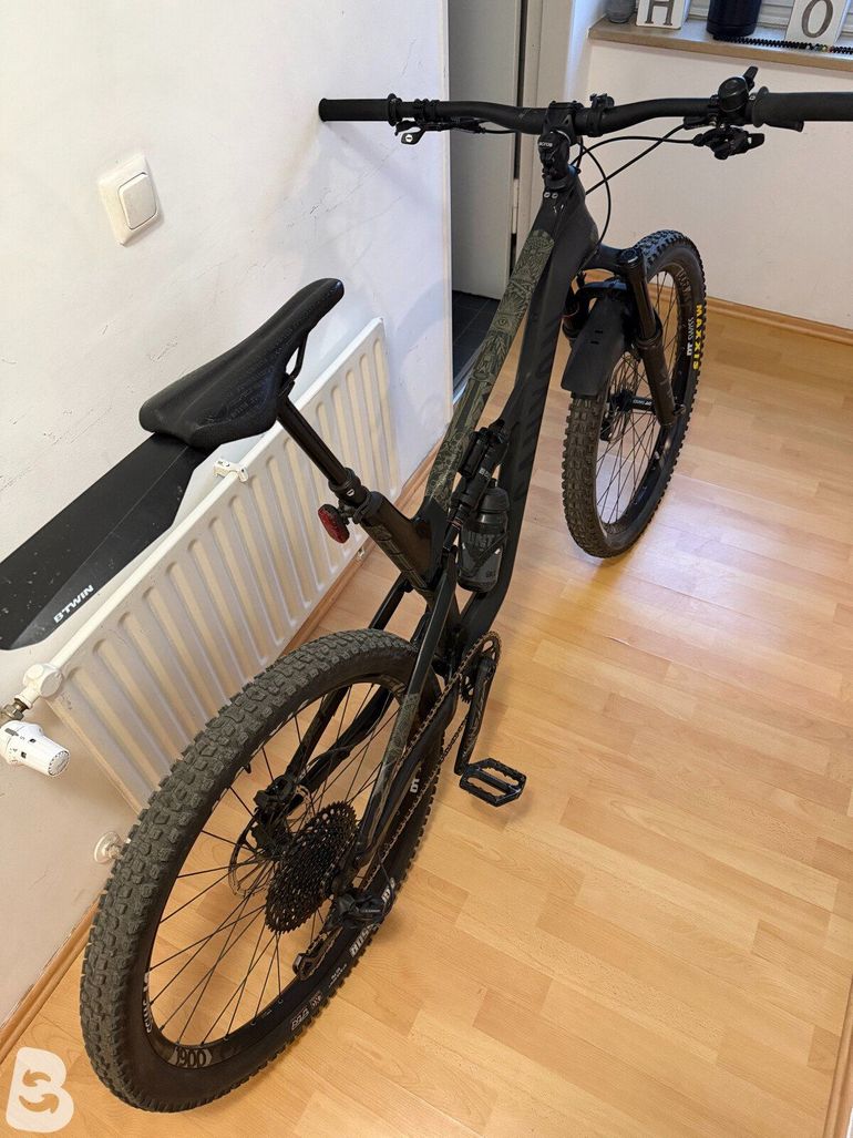 Gebrauchtes Canyon Spectral CF 7.0 2020 2020 Mountainbike, Schwarz, 27.5 — Bild 8 von 9