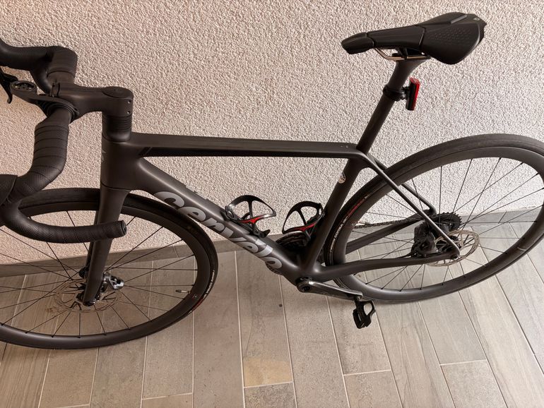 Gebrauchtes Cervélo R5 Force AXS 2024 2024 Road & Gravel, Schwarz — Bild 3 von 4