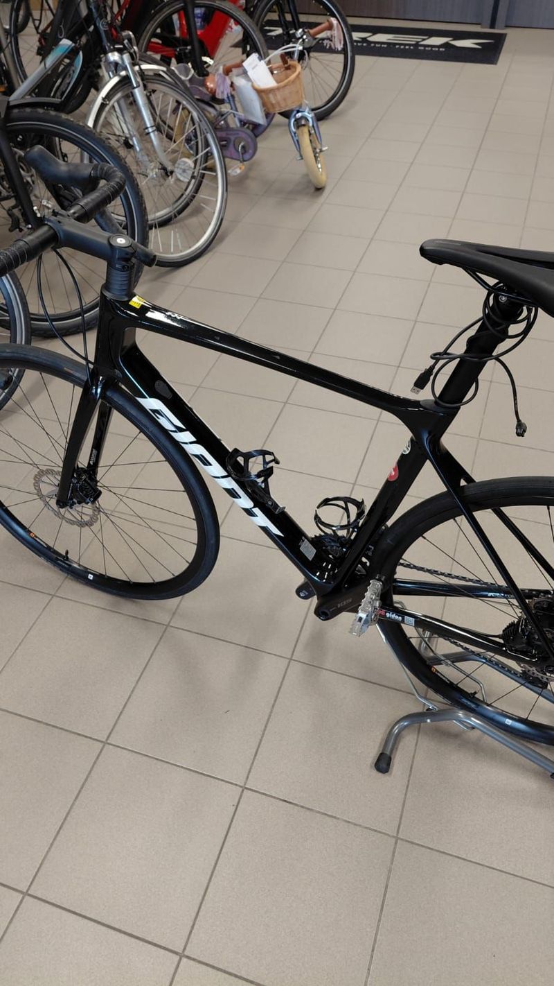 Giant TCR Advanced Disc 1 - Di2 2023 2023 Road & Gravel de segunda mano