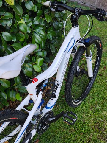 Gebrauchtes Specialized Myka FSR Comp 2011 2011 Mountainbike, Weiß, 26 — Bild 4 von 5