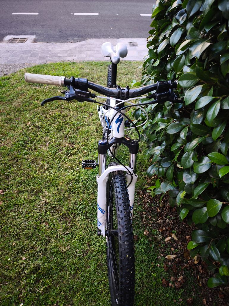 Brugt Specialized Myka FSR Comp 2011 2011 Mountainbike — billede 2 af 5
