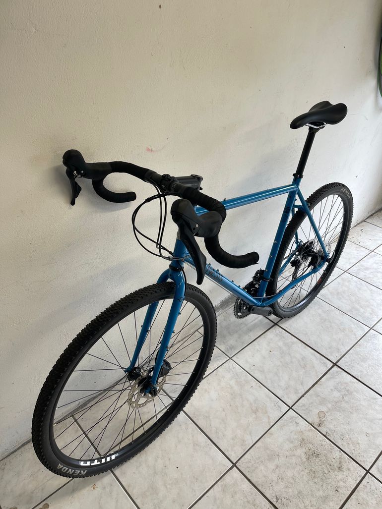 Genesis Croix De Fer 40 2021 2021 Road & Gravel usato, Blu — immagine 3 di 7
