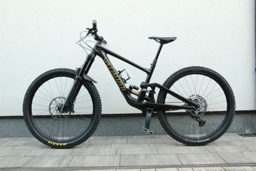 Used Specialized Enduro Comp 2024 2024 Mountainbike, Black, 29 — image 9 of 13