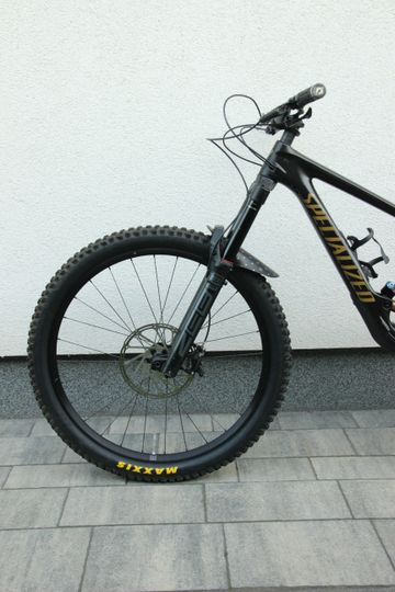 Used Specialized Enduro Comp 2024 2024 Mountainbike, Black, 29 — image 10 of 13