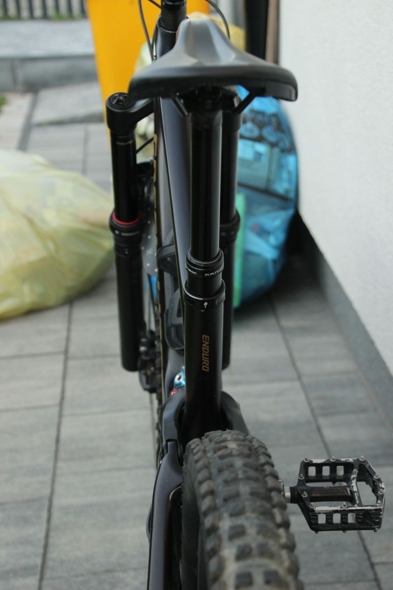 Specialized Enduro Comp 2024 2024 Mountainbike d'occasion — image 13 sur 13