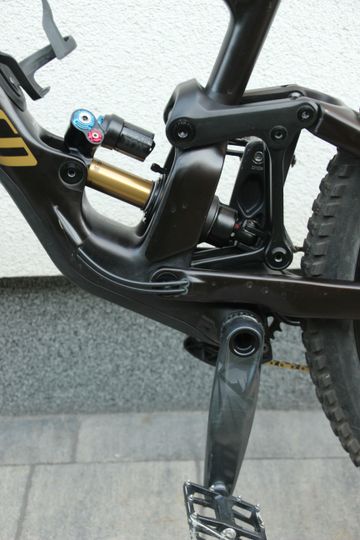 Used Specialized Enduro Comp 2024 2024 Mountainbike, Black, 29 — image 8 of 13