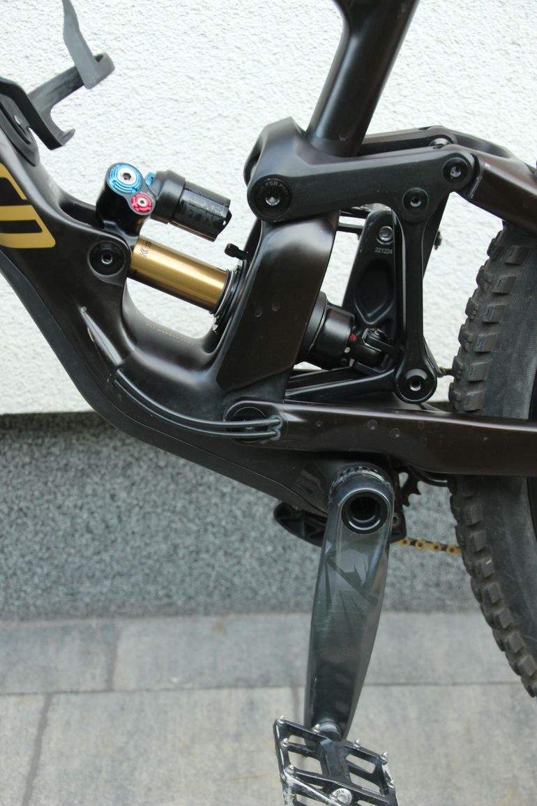Specialized Enduro Comp 2024 2024 Mountainbike d'occasion — image 8 sur 13