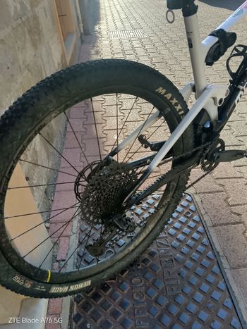 Używany Mondraker F-PODIUM R 2024 2024 Mountainbike — zdjęcie 3 z 5
