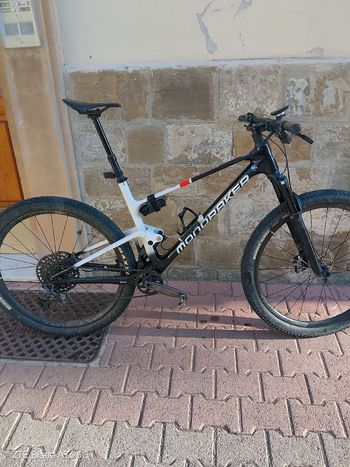 Używany Mondraker F-PODIUM R 2024 2024 Mountainbike — zdjęcie 2 z 5