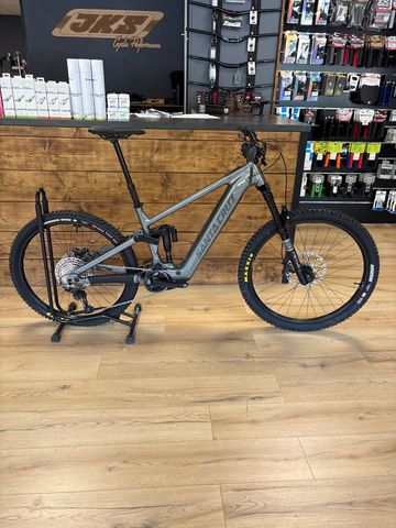 Käytetty Santa Cruz Vala AL Deore 2026 2026 MTB