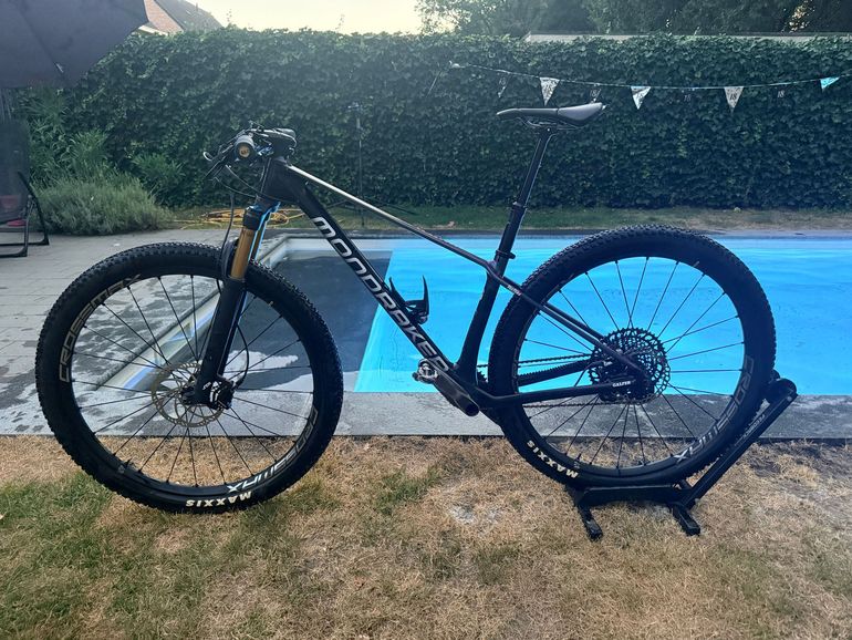 Brugt Mondraker Chrono Carbon DC RR met dropperpost 2024 Mountainbike — billede 2 af 15