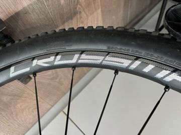Brugt Mondraker Chrono Carbon DC RR met dropperpost 2024 Mountainbike — billede 7 af 15