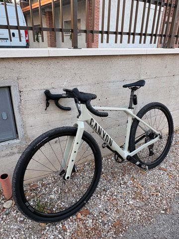 Gebrauchtes Canyon Grizl SRAM Apex 2026 Road & Gravel, Weiß — Bild 5 von 5