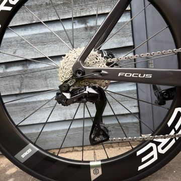 Brugt Focus IZALCO MAX 9.9 2024 2024 Road & Gravel — billede 3 af 9