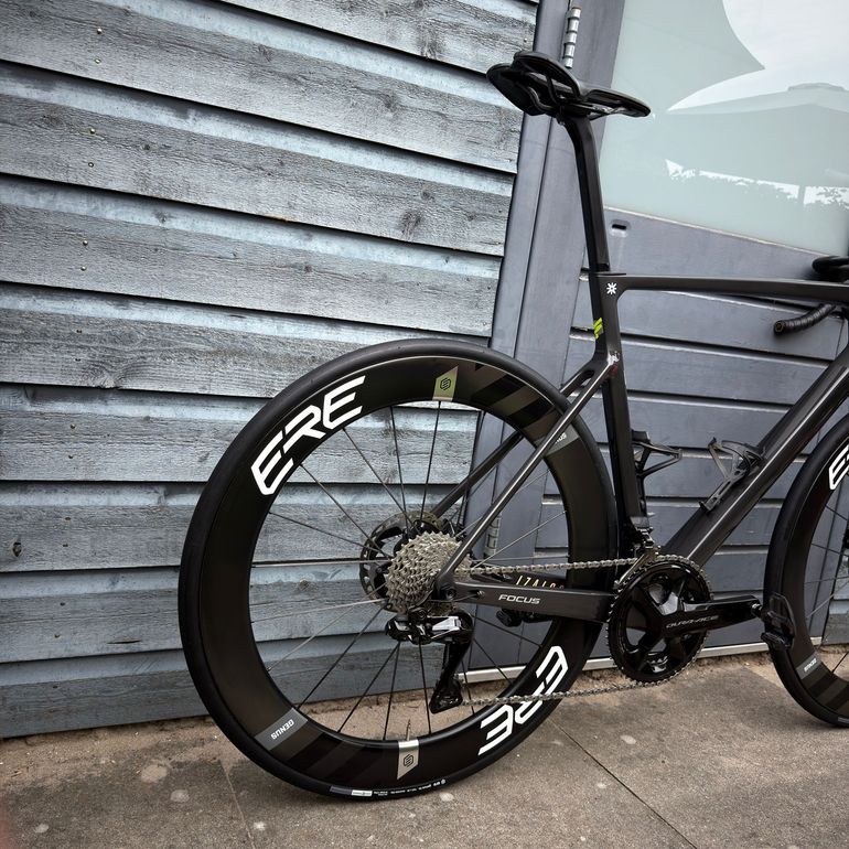 Brugt Focus IZALCO MAX 9.9 2024 2024 Road & Gravel — billede 7 af 9